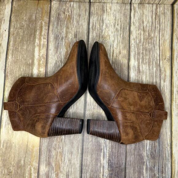 Clarks Brown Leather Western Cowgirl Boho Hippie Ankle Booties Womens Sz 7.5 - Picture 4 of 8